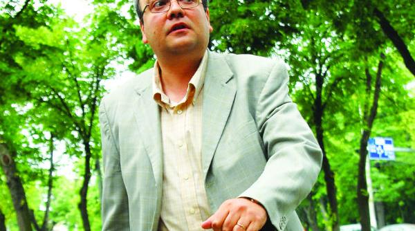 exclusiv scutaru primeste salariu poprit de la burci