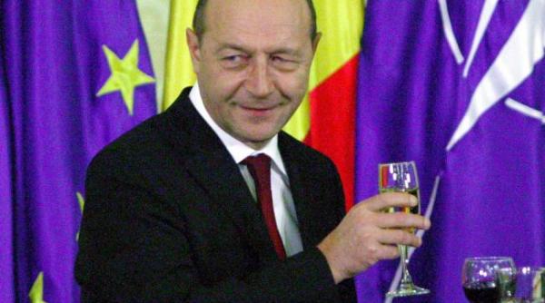 dosarul rapirii jurnalistilor romani in irak decizia se amana pentru 21 octombrie basescu e o palma pentru romania sunt un fost presedinte hartuit