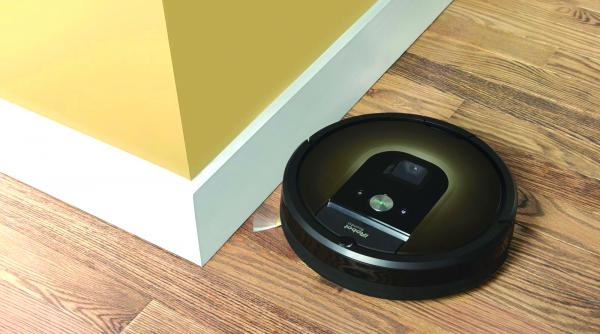 aspiratorul care face curatenie singur