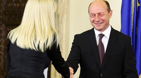 traian basescu s a inscris in pmp