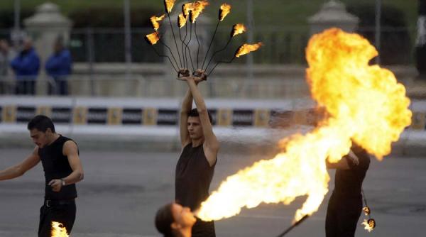 artistii si animalele circului globus vor defila miercuri in zona parcul tineretului