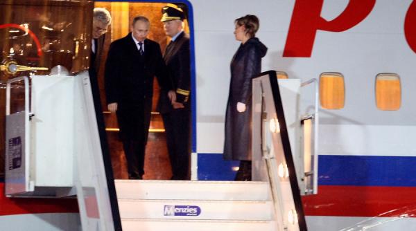 vladimir putin a interzis functionarilor rusi sa zboare cu companii aeriene straine