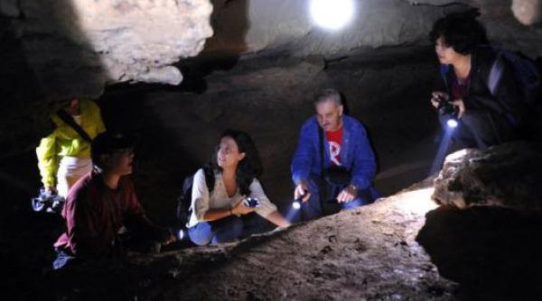 oamenii moderni au ajuns in asia cu mult inainte de a intra in europa studiu