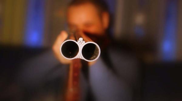 nou dram n sua un baietel de 3 ani si a impuscat fratele in varsta de 6 ani