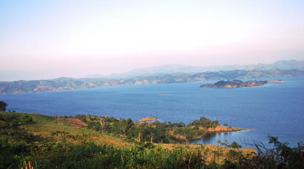 o biserica scufundata construita acum 400 de ani a iesit la suprafata