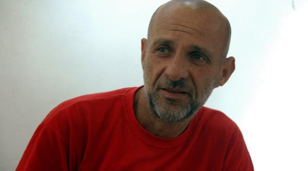 scriitorul radu aldulescu scapa de evacuare