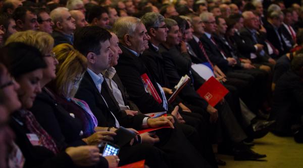 stafia comunismului la congresul psd iertare ceruta cu scrasnete