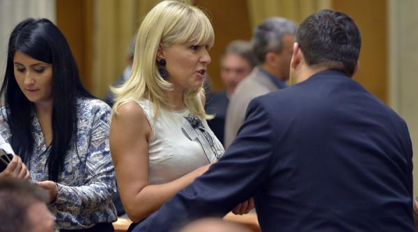 elena udrea si a citit noul dosar intocmit de dna