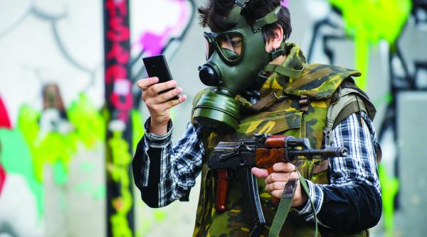 elevii momiti in scoli de armata