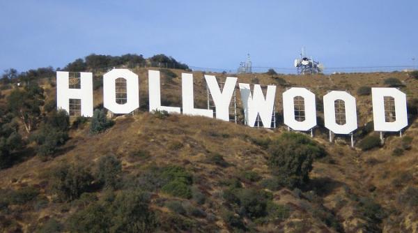 studiouri de la hollywood actionate in justitie de persoane cu deficiente de auz