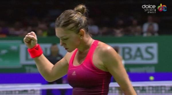 simona halep a invins o pe flavia pennetta