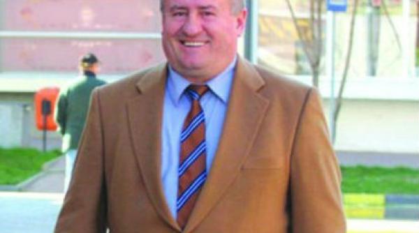 caz revoltator la suceava o batrana este injurata si scuipata de primarul localitatii