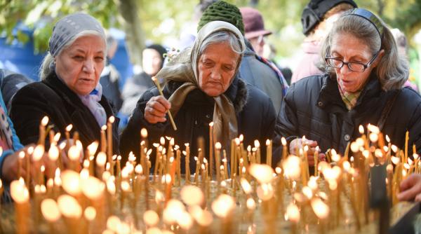 galerie foto pelerinaj la sarbatoarea sfantului cuvios dimitrie cel nou
