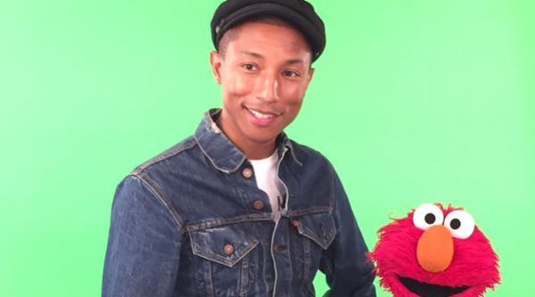 video cantaretul pharrell williams dedica piesa freedom migrantilor din europa