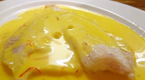 reteta zilei de miercuri cotlete sau fileuri de lufar in sos de vin alb