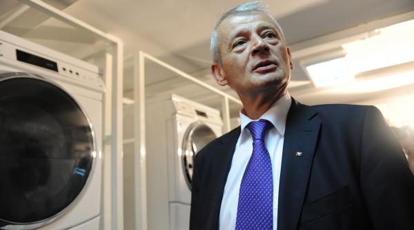 oprescu in arest la domiciliu fara bratari