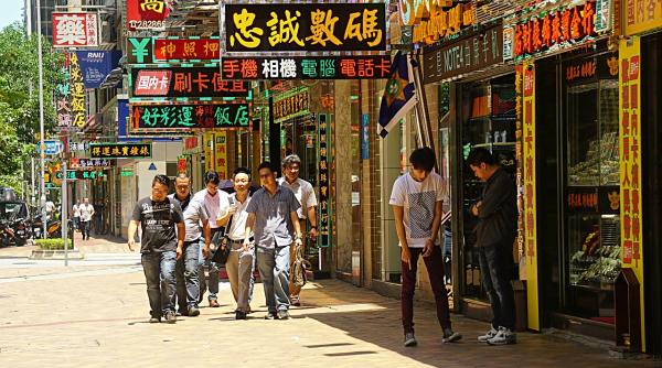 problema excesul de burlaci din china ar putea fi rezolvata prin poligamie