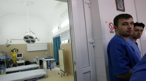 noi declaratii de presa de la spitalul militar legate de starea celor 12 pacienti arsi