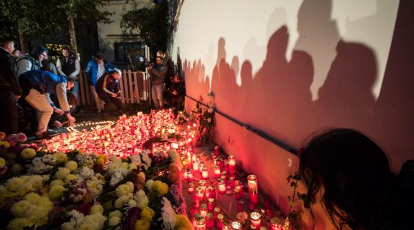 alba peste 1 000 de participanti la un mars al tacerii in memoria victimelor de la colectiv