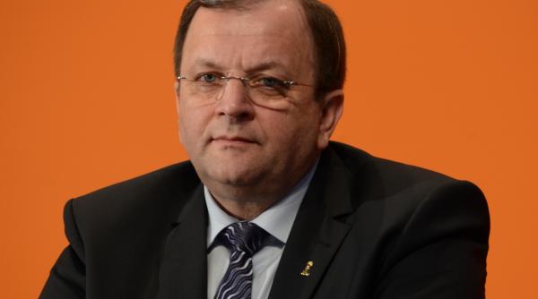 flutur demisia premierului este un pas spre normalitatea acestei tari