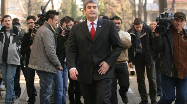 gabriel oprea spune nu va mai face parte din niciun guvern dar ca unpr ramane in coalitie