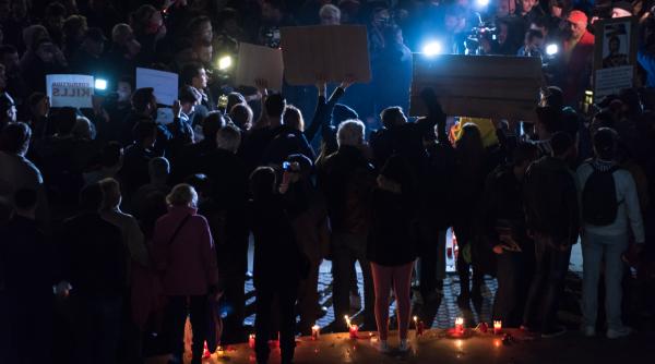 alerta a treia zi de proteste bulevardul magheru este blocat de cateva mii de manifestanti