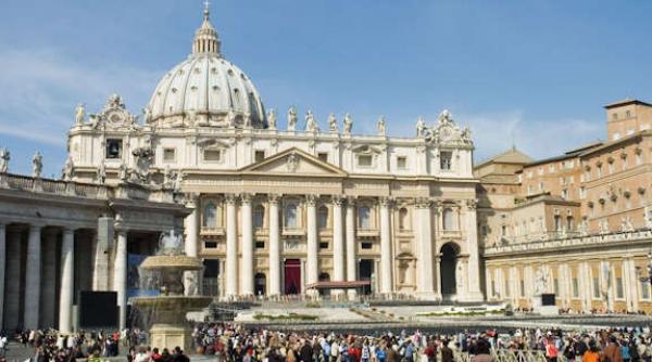 de unde a pornit scandalul de la vatican