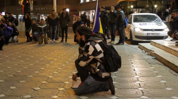 manipulare ordinara unul dintre liderii tinerilor liberi din timisoara acuza presa ca a boicotat protestul de ieri timp de doua ore