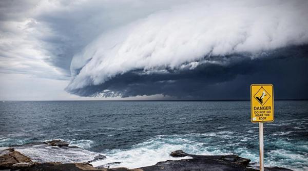 video un nor tsunami s a abatut peste sydney