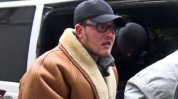 cine este criminalul din iasi studentul care si a injunghiat colegii din camera de camin