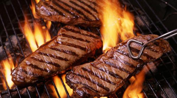 un politist a cerut mita 15 fripturi