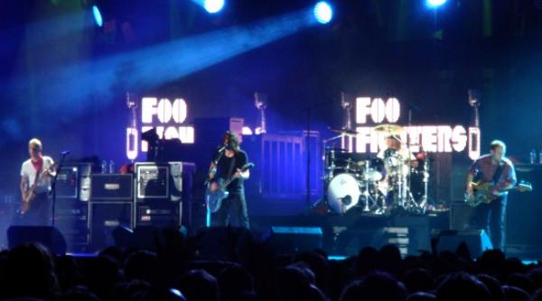 trupa foo fighters si a anulat concertul din franta dupa atentatele de la paris