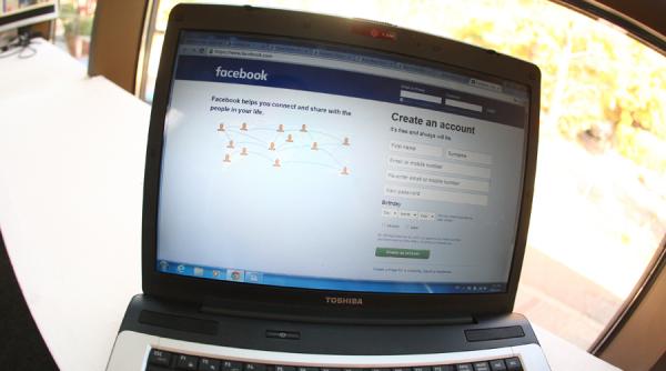 facebook a activat safety check dupa un atentat in nigeria