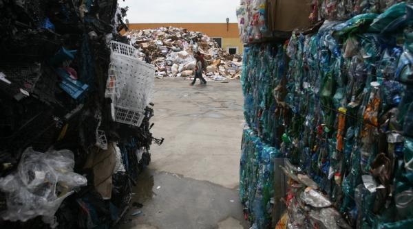 perchezitii dna la iasi faptele cercetate legate de un proiect european de management al deseurilor