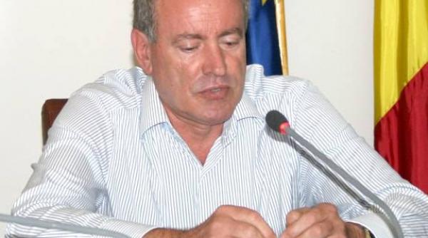 directorul cet govora a fost pus sub control judiciar