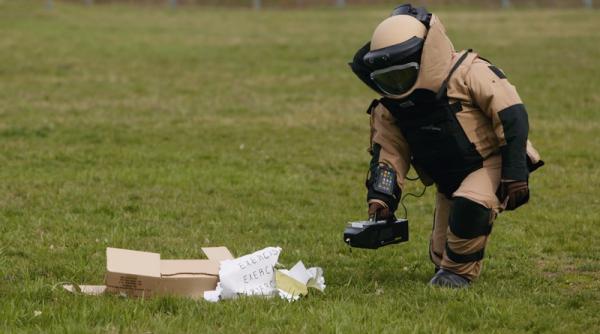 alerta la o banca din lugoj a fost stabilita identitatea obiectului suspect