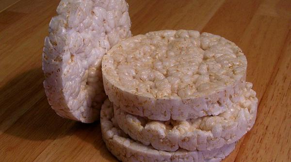 in atentia parintilor nu ii lasati pe copii sa consume rondele de orez