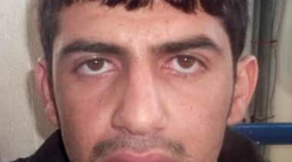 politia din franta cere ajutorul publicului pentru identificarea unuia dintre atacatorii sinucigasi