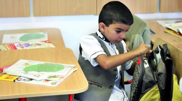 romania in care se poate diriginti de scoala transformati in diriginti de santier