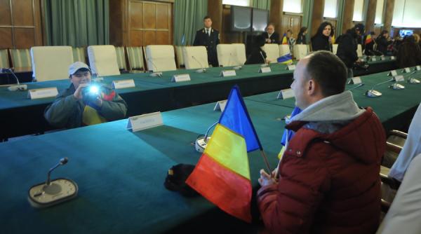 aproximativ 4 000 de persoane au vizitat palatul victoria cu ocazia zilei nationale