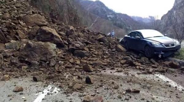 circulatia rutiera e blocata in continuare pe valea oltului ipj recomanda rute ocolitoare