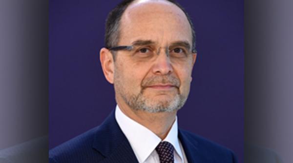 ministrul educatiei va prezenta joi un punct de vedere privind rolul comisiilor de etica in analizarea doctoratelor