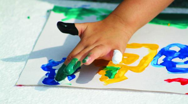 terapia prin arta incepe sa se practice si in romania