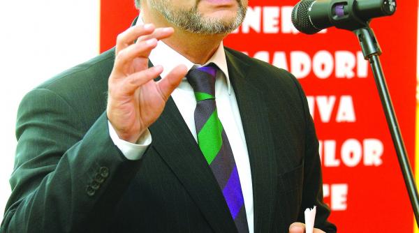 ramane ponta fara titlul de doctor