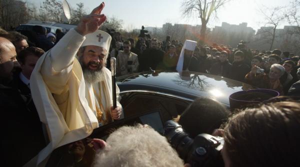 patriarhul daniel asculta rock atunci cand nu are incotro