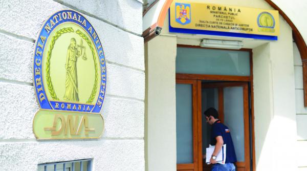 anticoruptie pe model american accent pe bani nu pe catuse