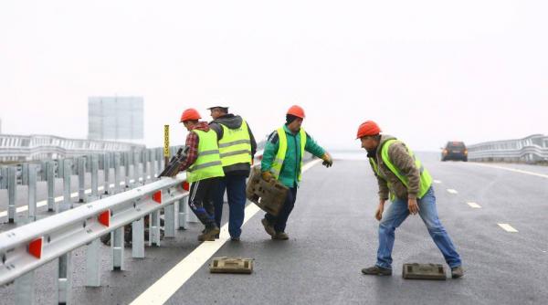 lotul ii al autostrazii timisoara lugoj aproape pregatit pentru trafic ce problema amana momentul inceperii circulatiei