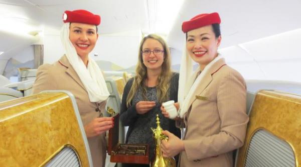 foto facilitatile unui zbor la first class operat de emirates