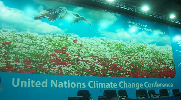 presedintia franceza a cop21 prezinta proiectul de acord reprezentantilor celor 195 de tari prezente la summit