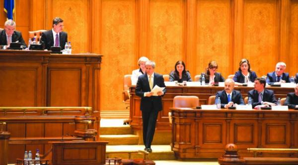 parlament proiectul legii bugetului pe 2016 retrimis la comisiile de buget pana marti dimineata